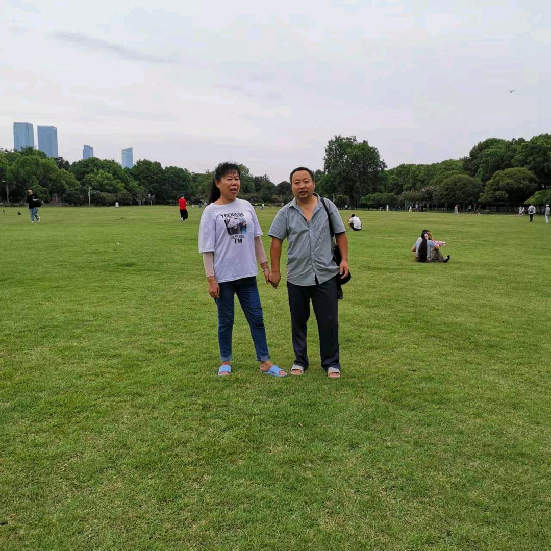 卢飞