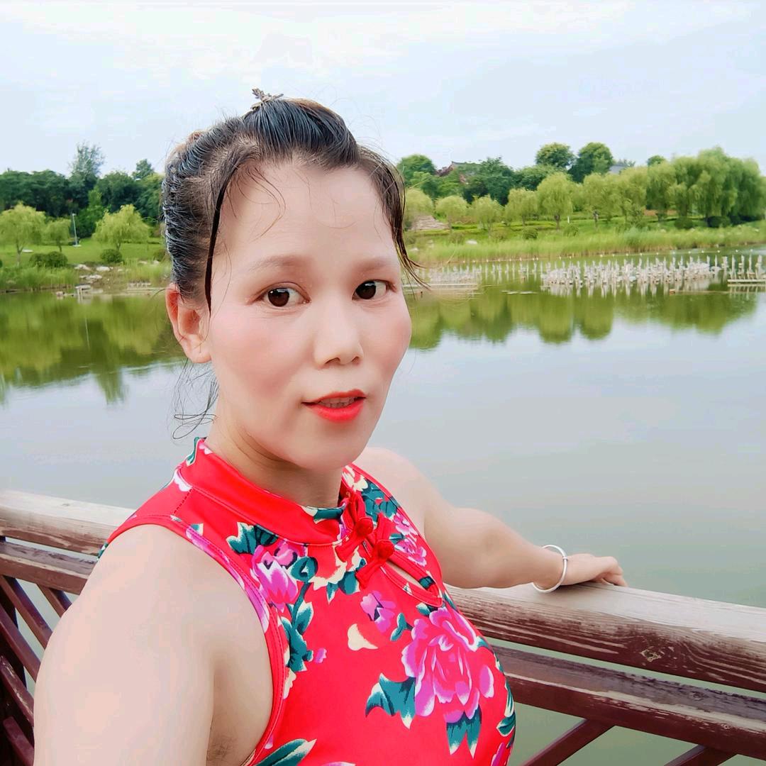 爱跑步的青青