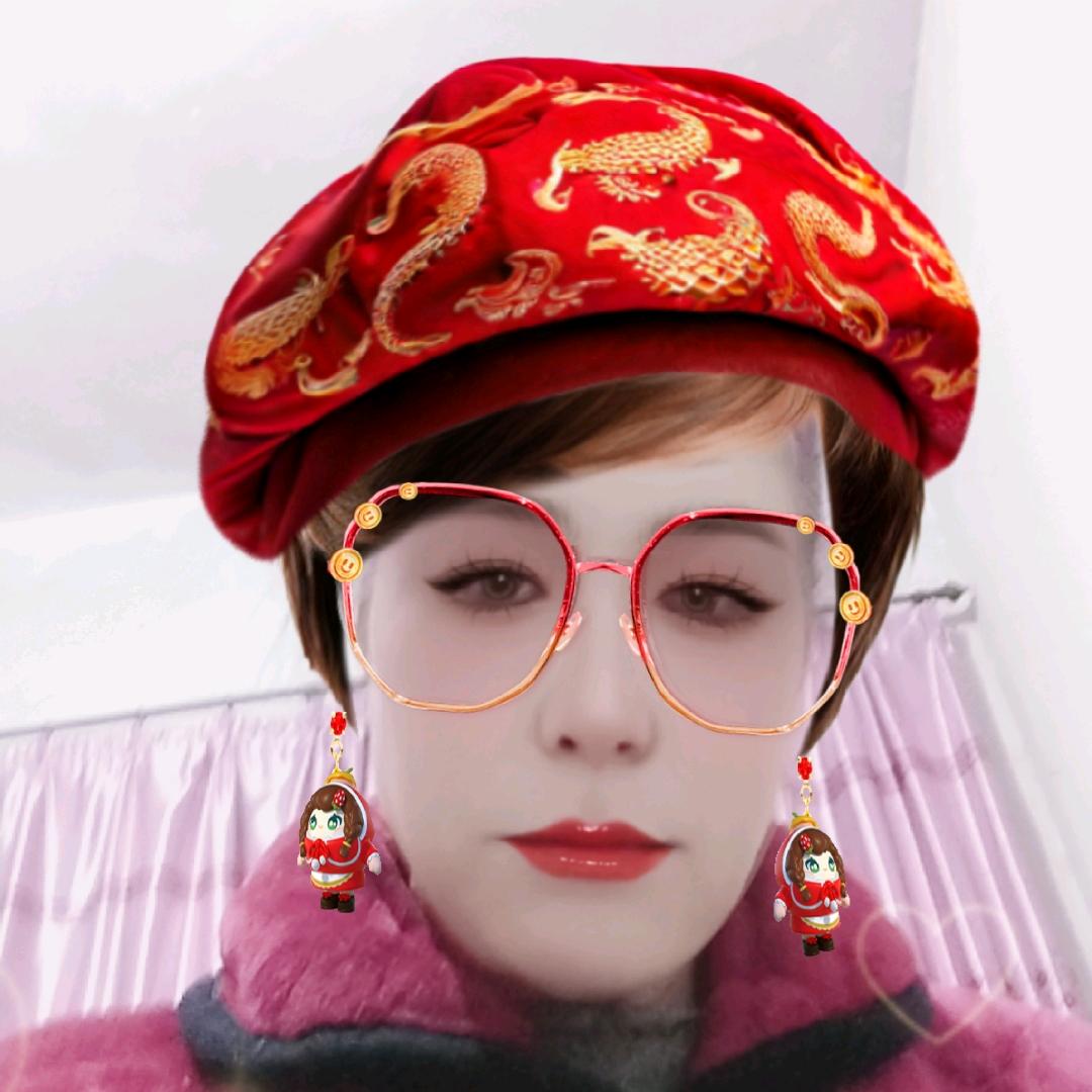 红樱桃。   🎤（开播的第一天）