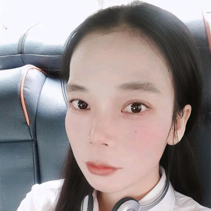 黄芊芊