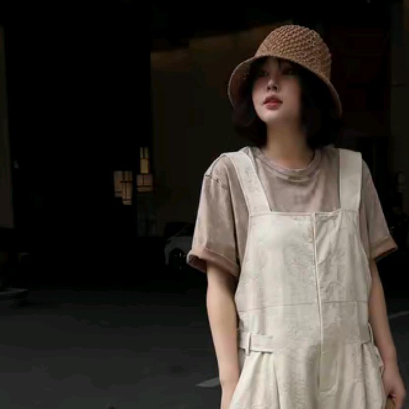 沈球球（爱穿搭）