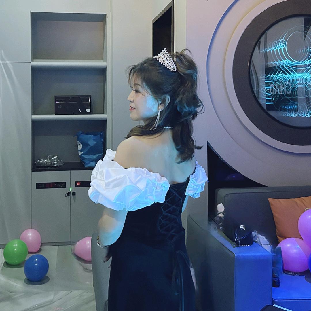 🐝ღ᭄紫露ღ᭄🐝