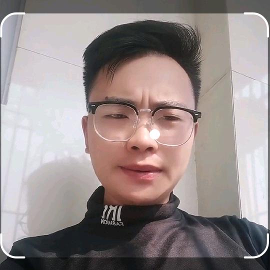 ₅₂₀¹³¹⁴萧忆单身哥