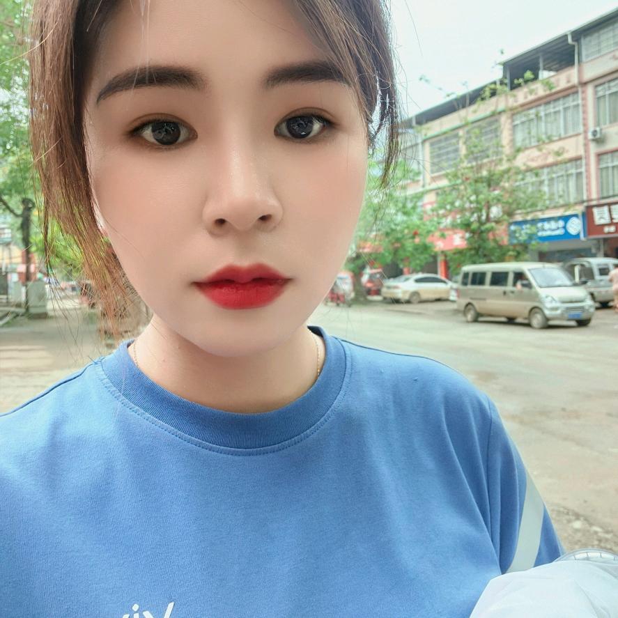 是周荣荣啊～