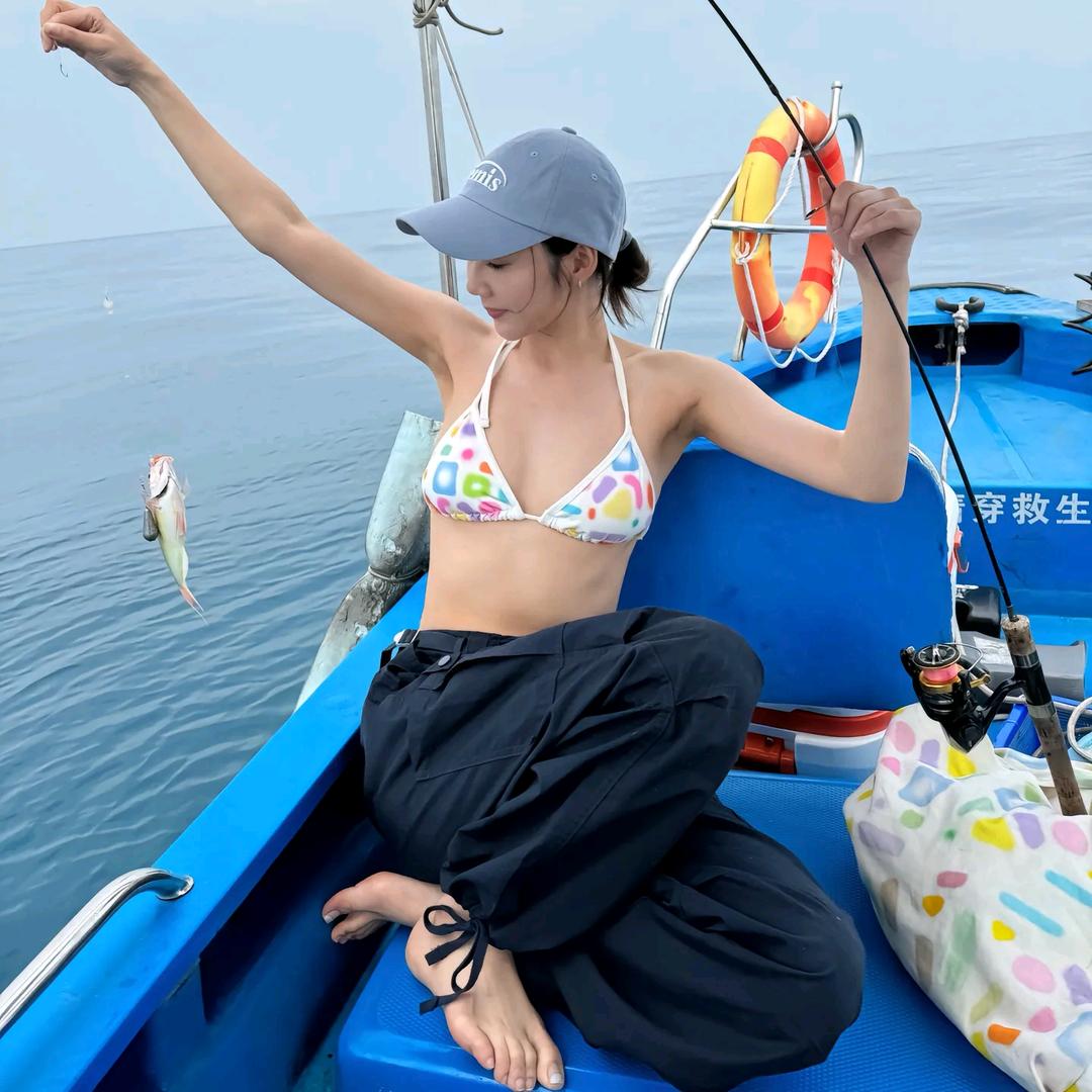 深海里的小丑鱼