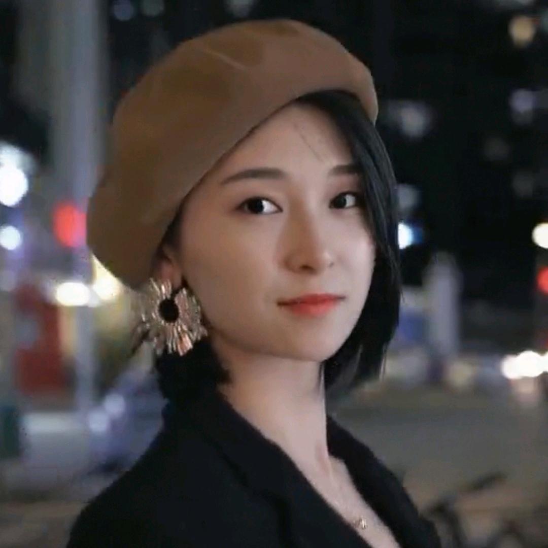 云墨美学｜佩玲