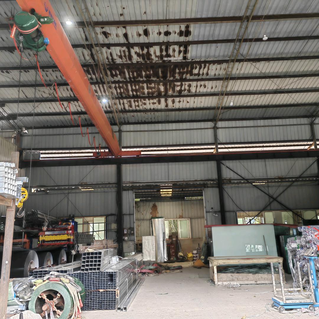 花花姐 专业批发彩钢瓦 不锈钢瓦 镀锌管