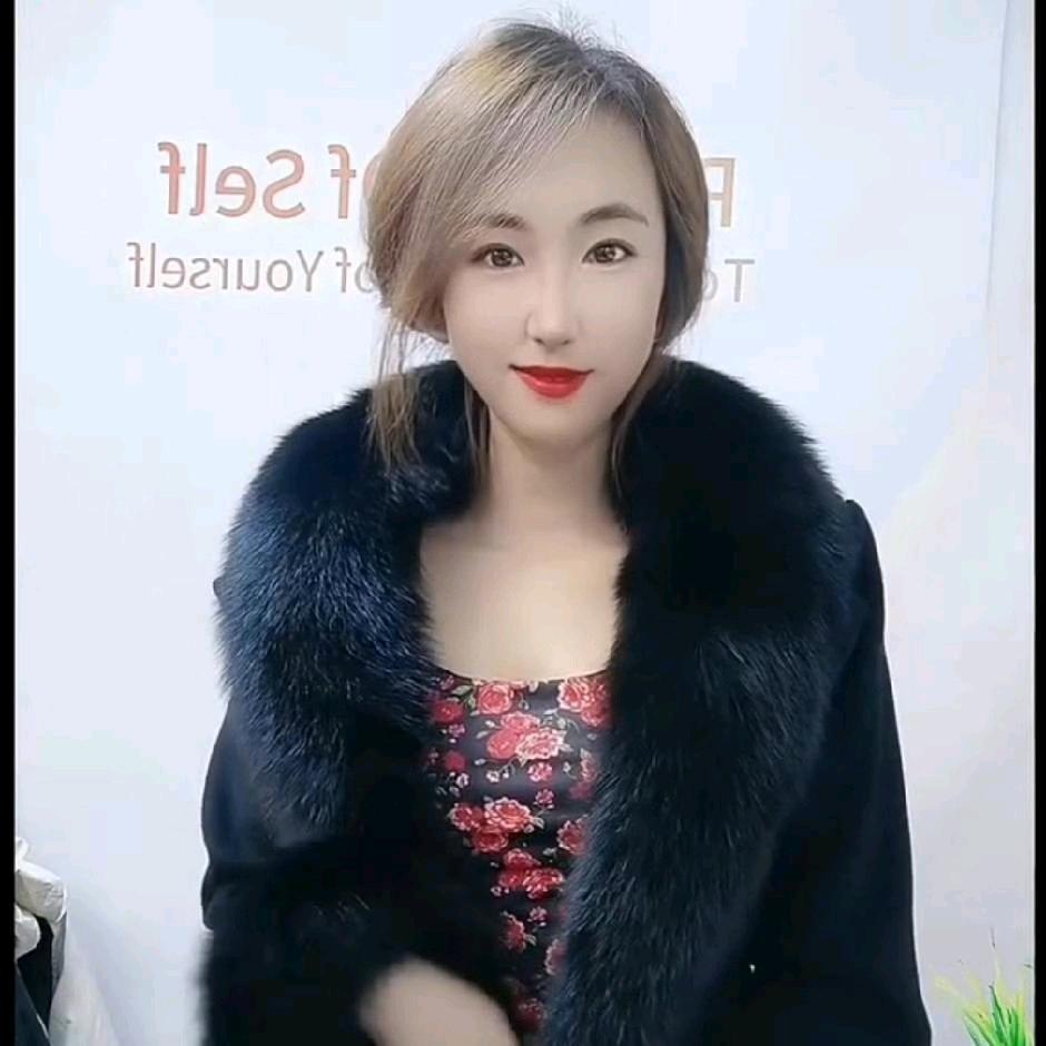 萱萱服饰服装