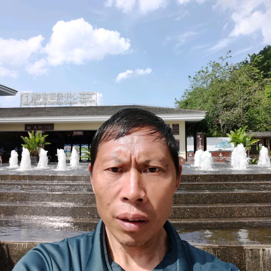 李二哥晩上7点半