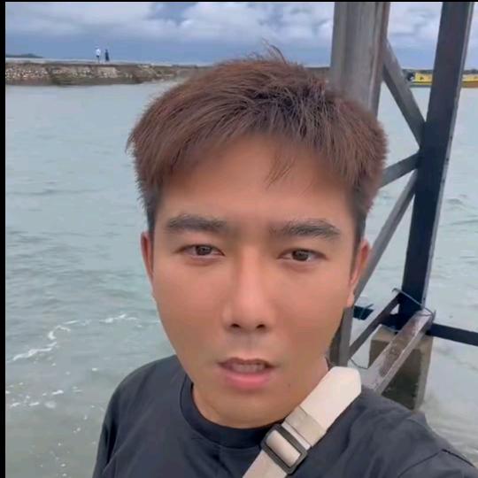 李忆探险家--纪录片