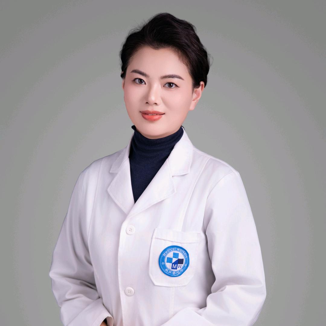 明唯眼视光  瑜姐