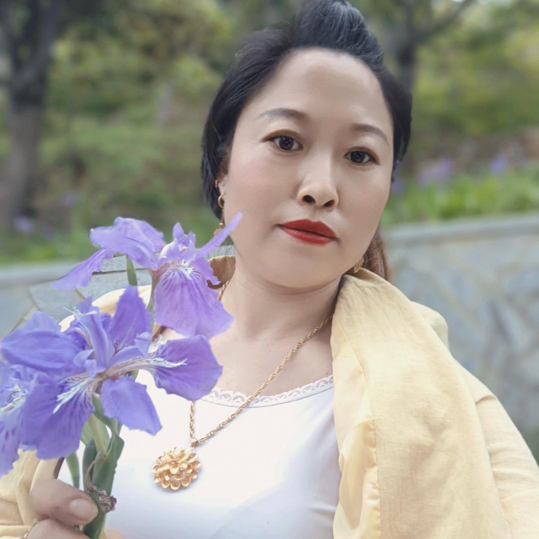 。重庆小姐姐。