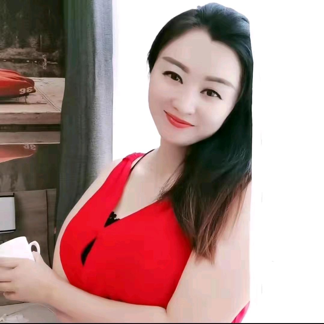 爱逛的小七