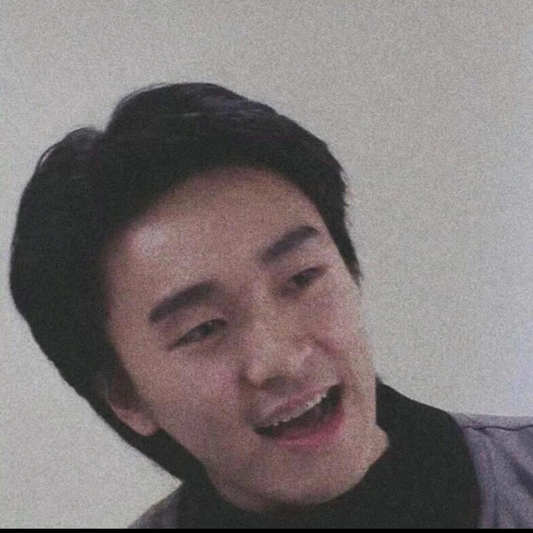 赵云龙.