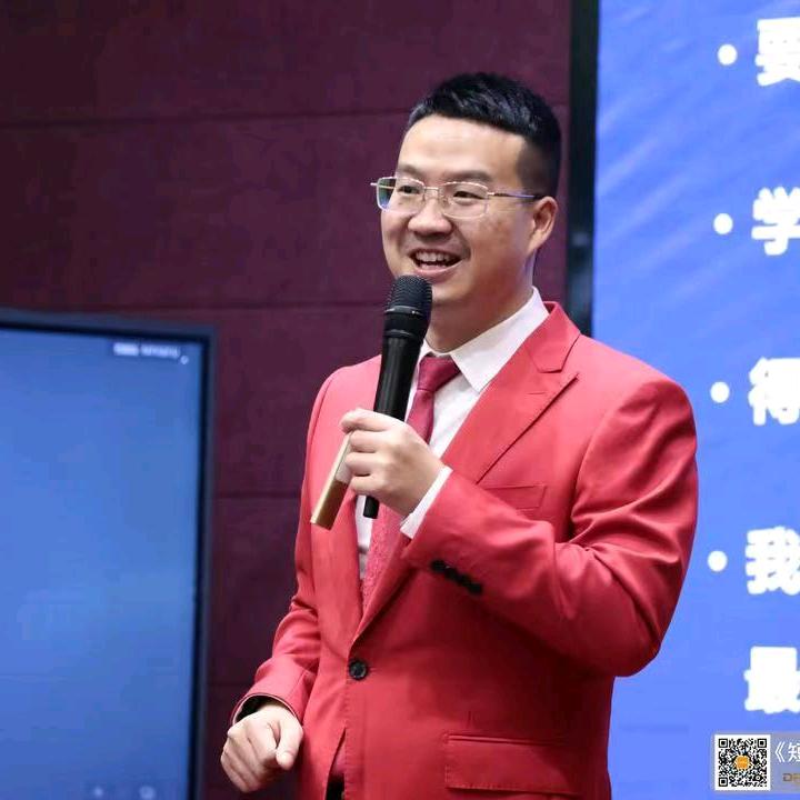鲍俞成