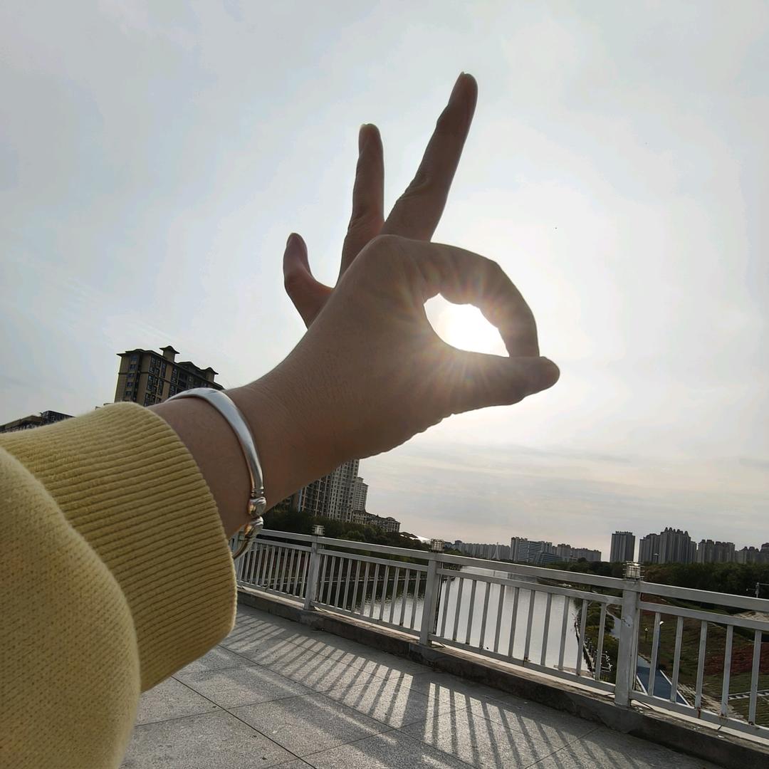 芳芳♥