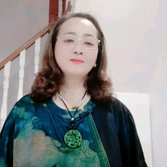 吉祥三🌹🌹👩‍❤️‍👩