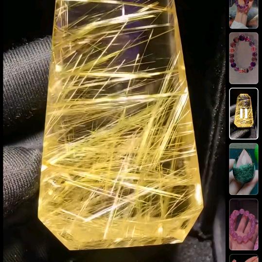 勤劳的小蜜蜂。