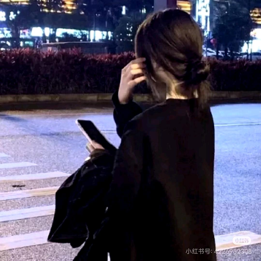 草莓🍓已有闺蜜