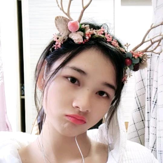 莉莉~