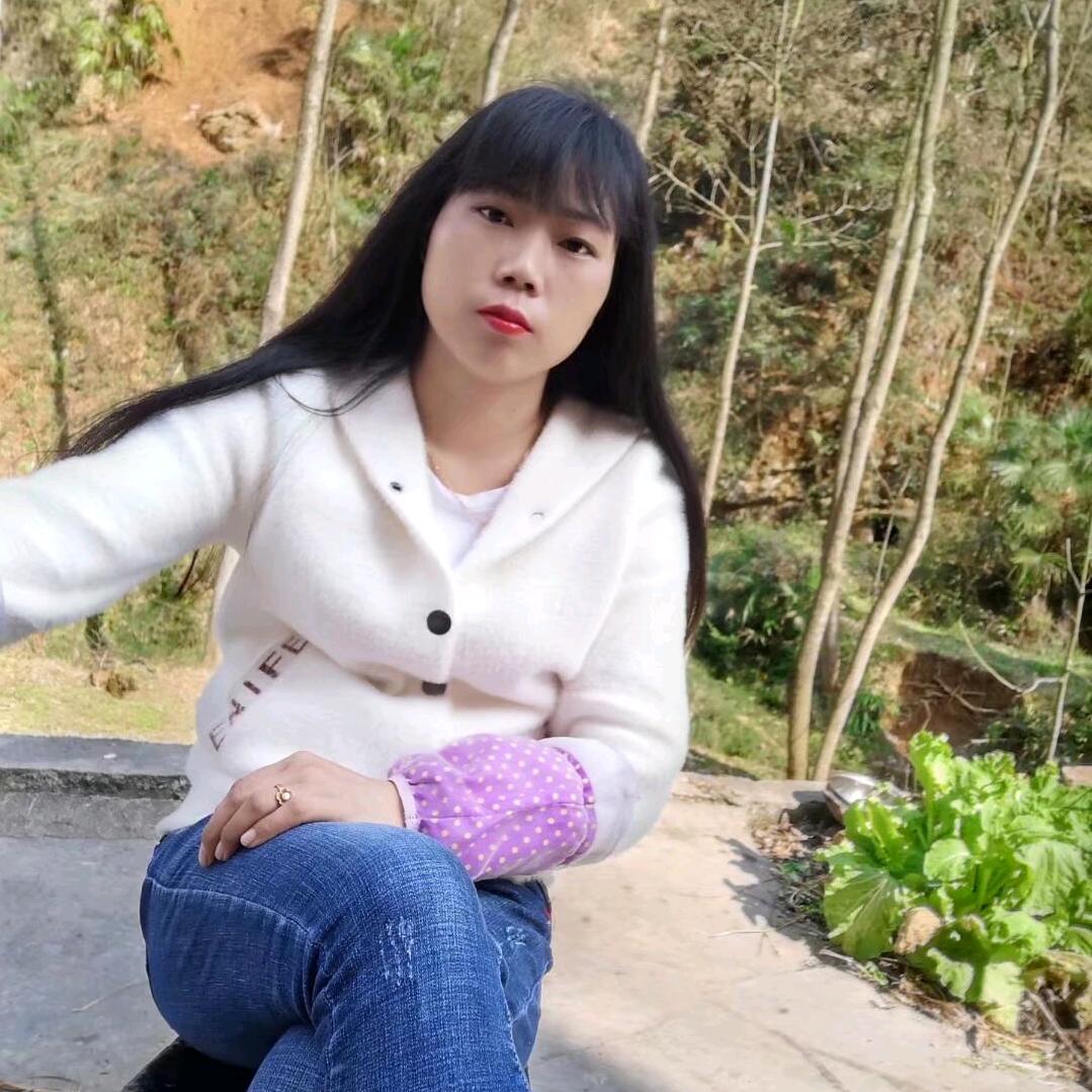 孤独的草