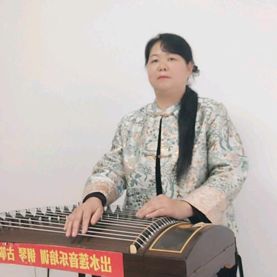 出水莲，音乐能净化心灵。