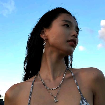 女子火页