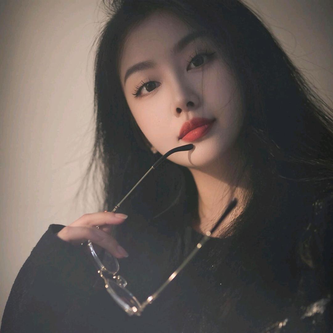 💖ღ微笑᭄向钱ღ᭄ꦿ