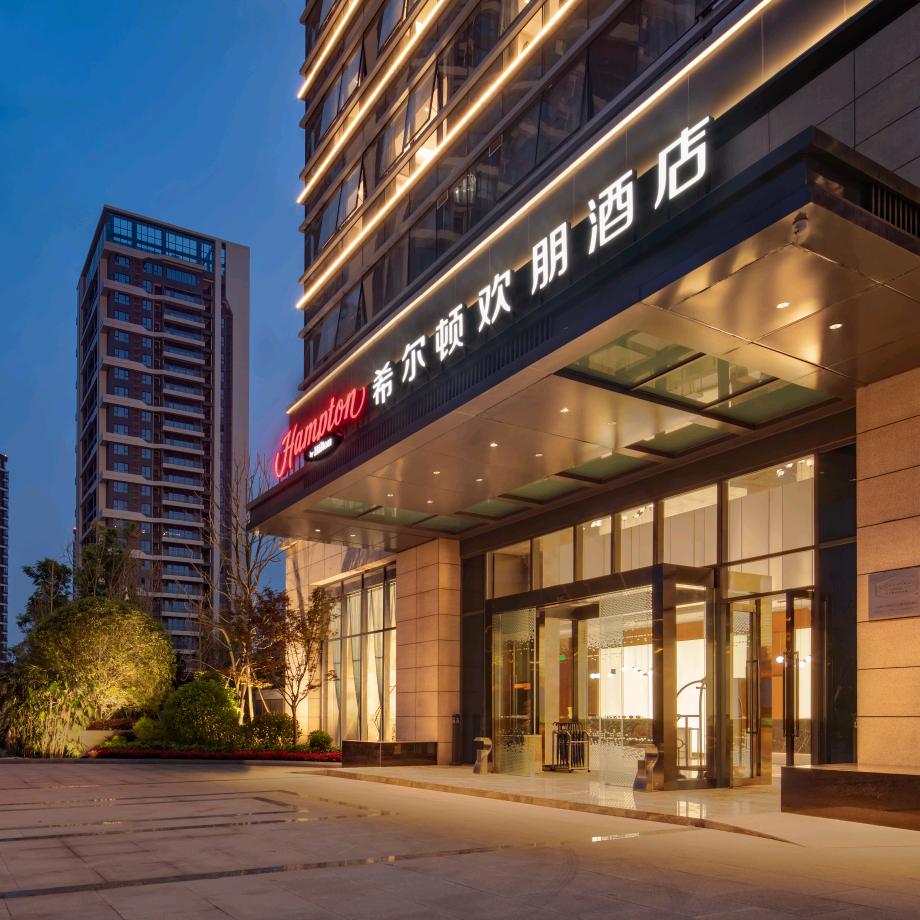 成都西博城希尔顿欢朋酒店