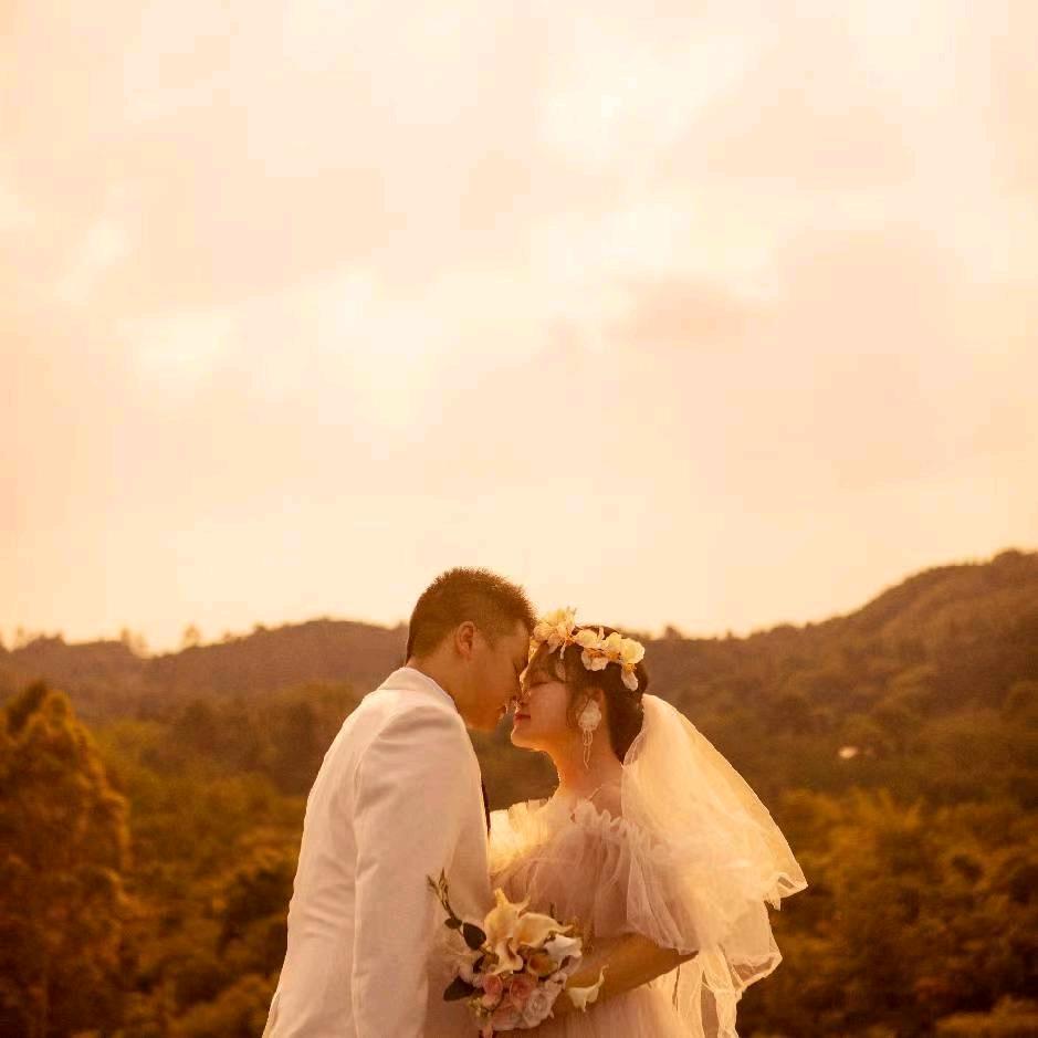 @🤠挖机——小谢