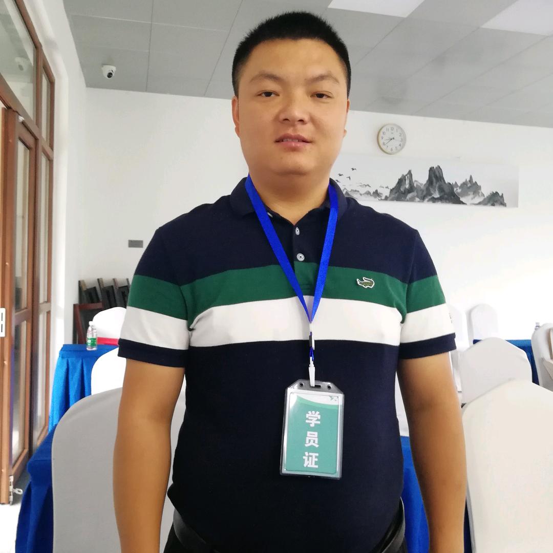 屏山玫瑰公园旁桥下坝坝宴餐饮一条龙曾白嘴