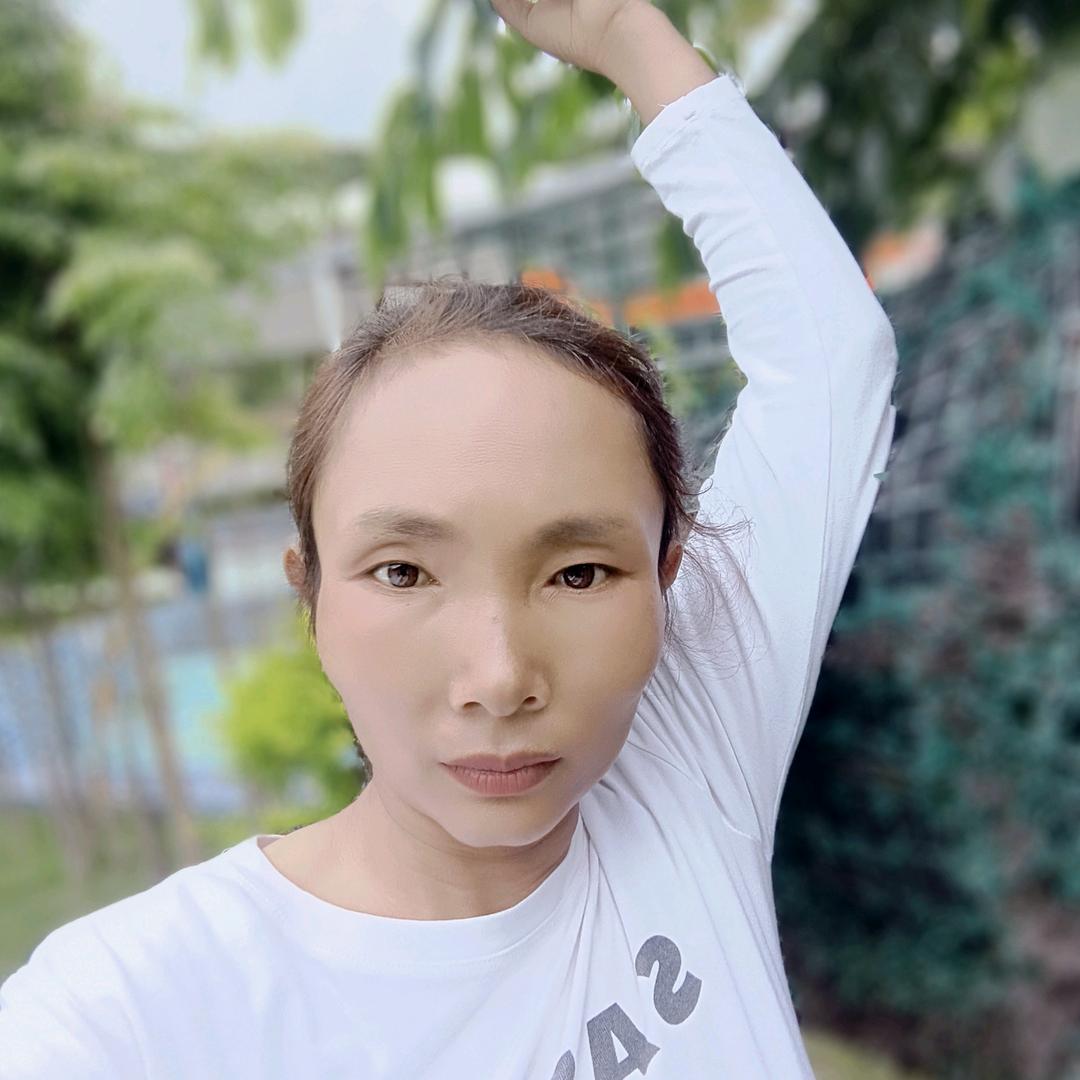 我在樱花树下等你