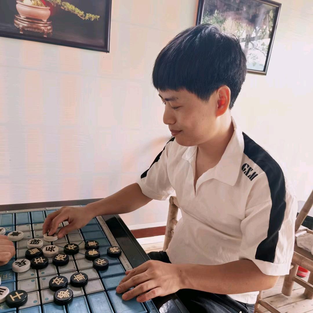 水晶城学府路蚝王烤生蚝（小燕家）