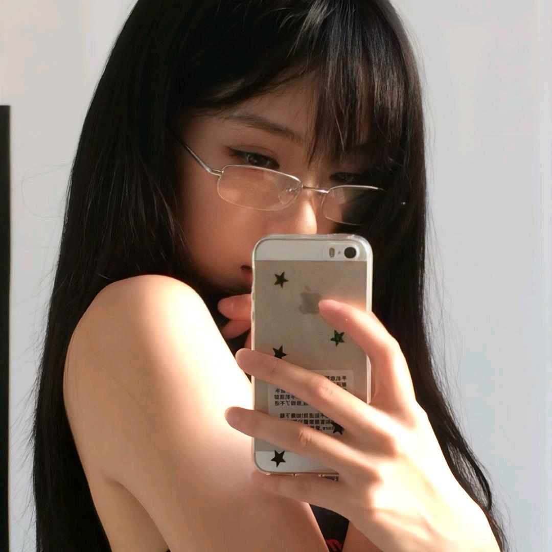 我很神秘咩.