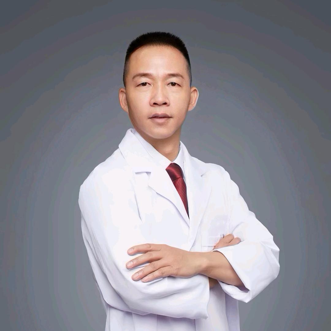 布吉推拿整脊卢师傅