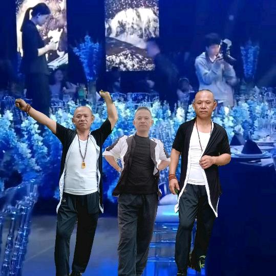 跑调专业户海安前哥