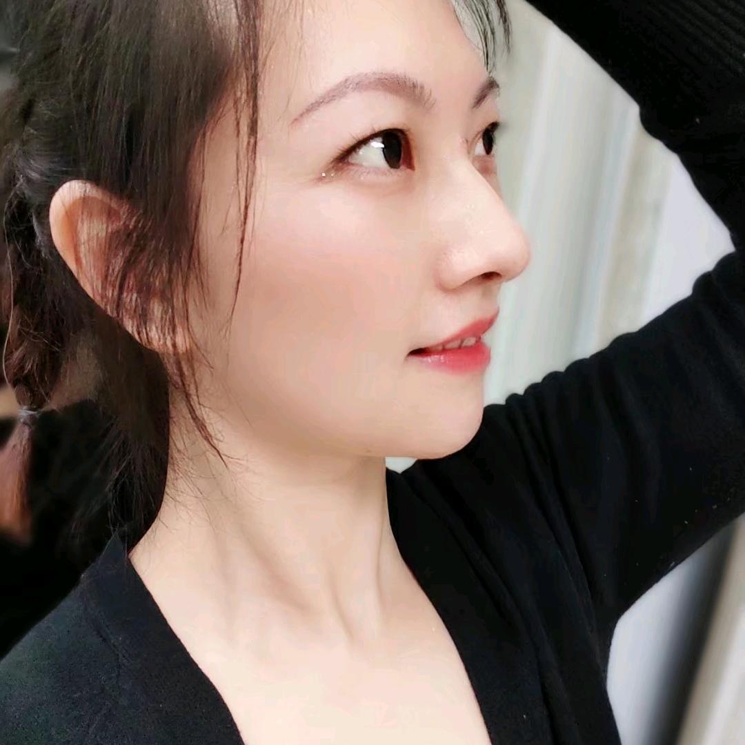👑轻歌曼舞💃🏻
