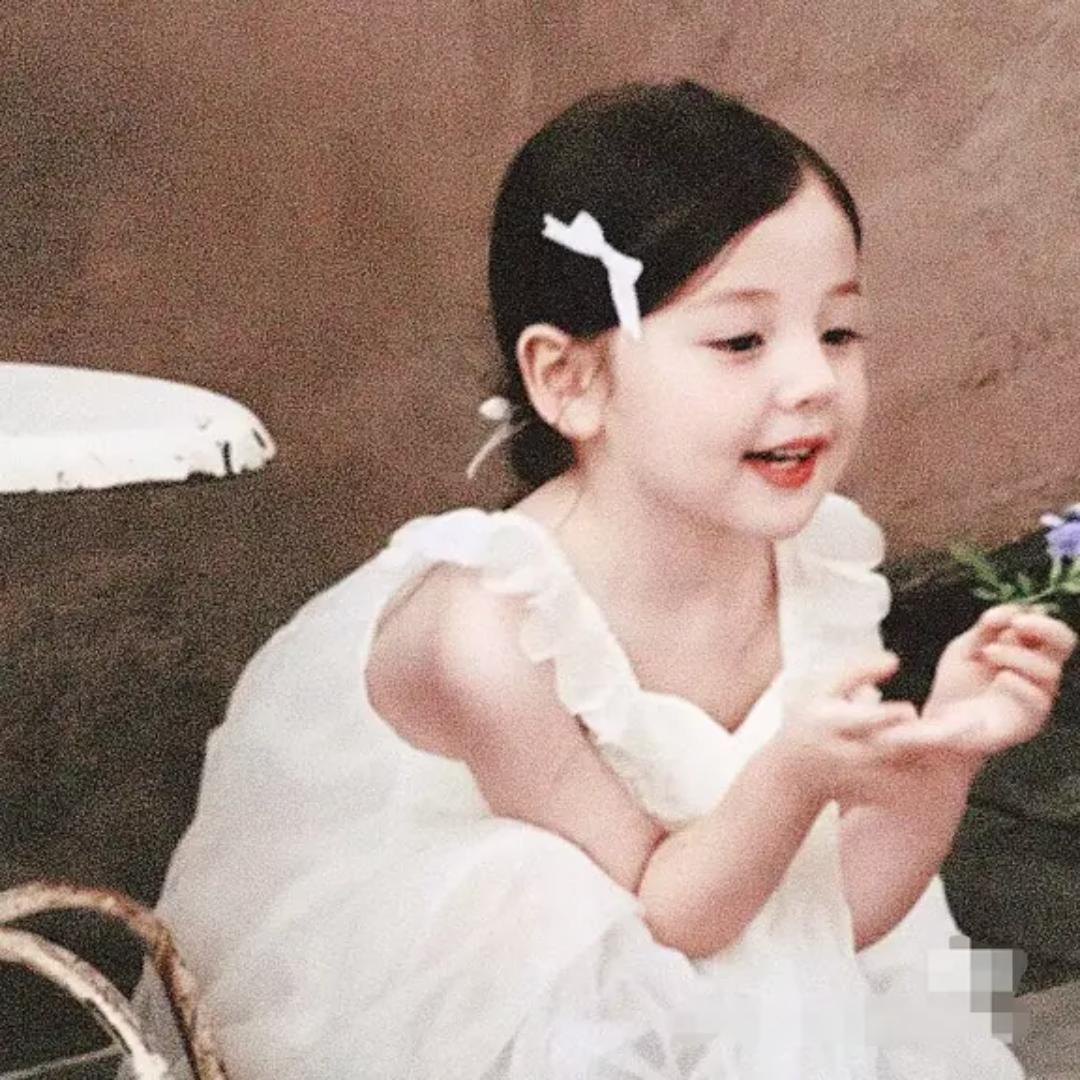 爱吃芝麻团子🍡🍝=^▽^=