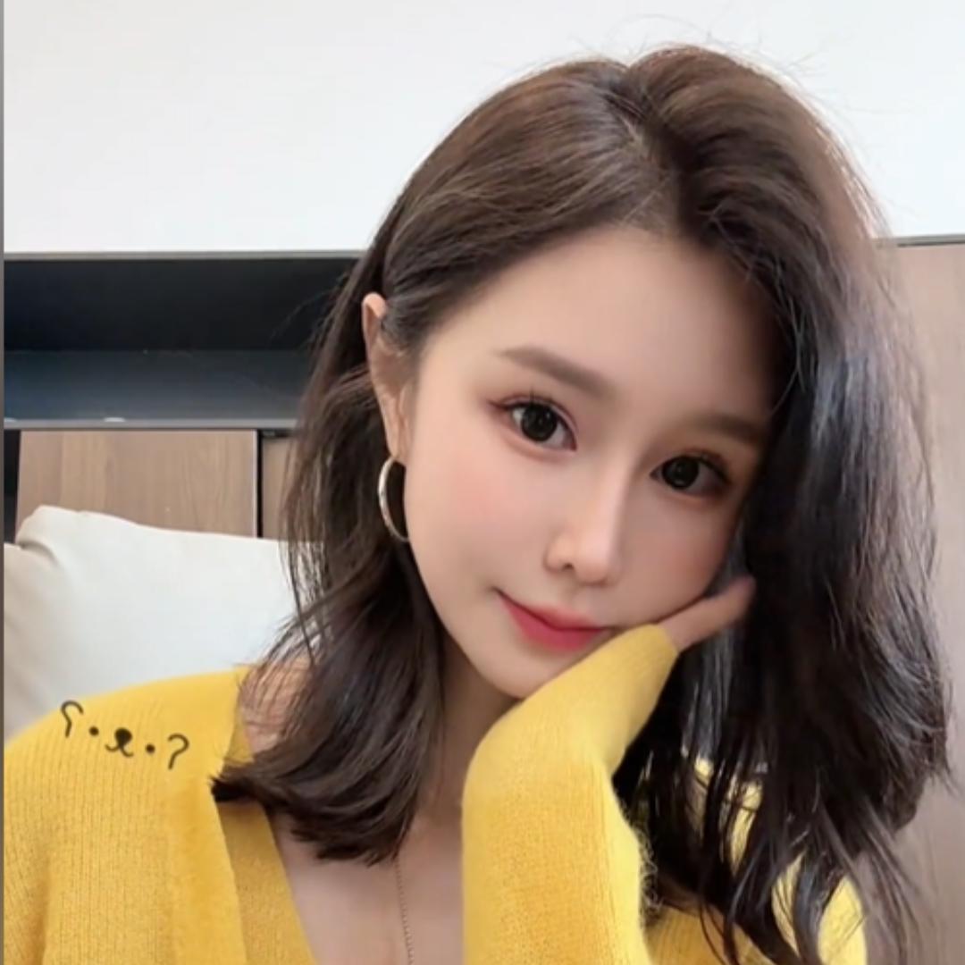 我是皮皮皮皮皮吖穿搭分享