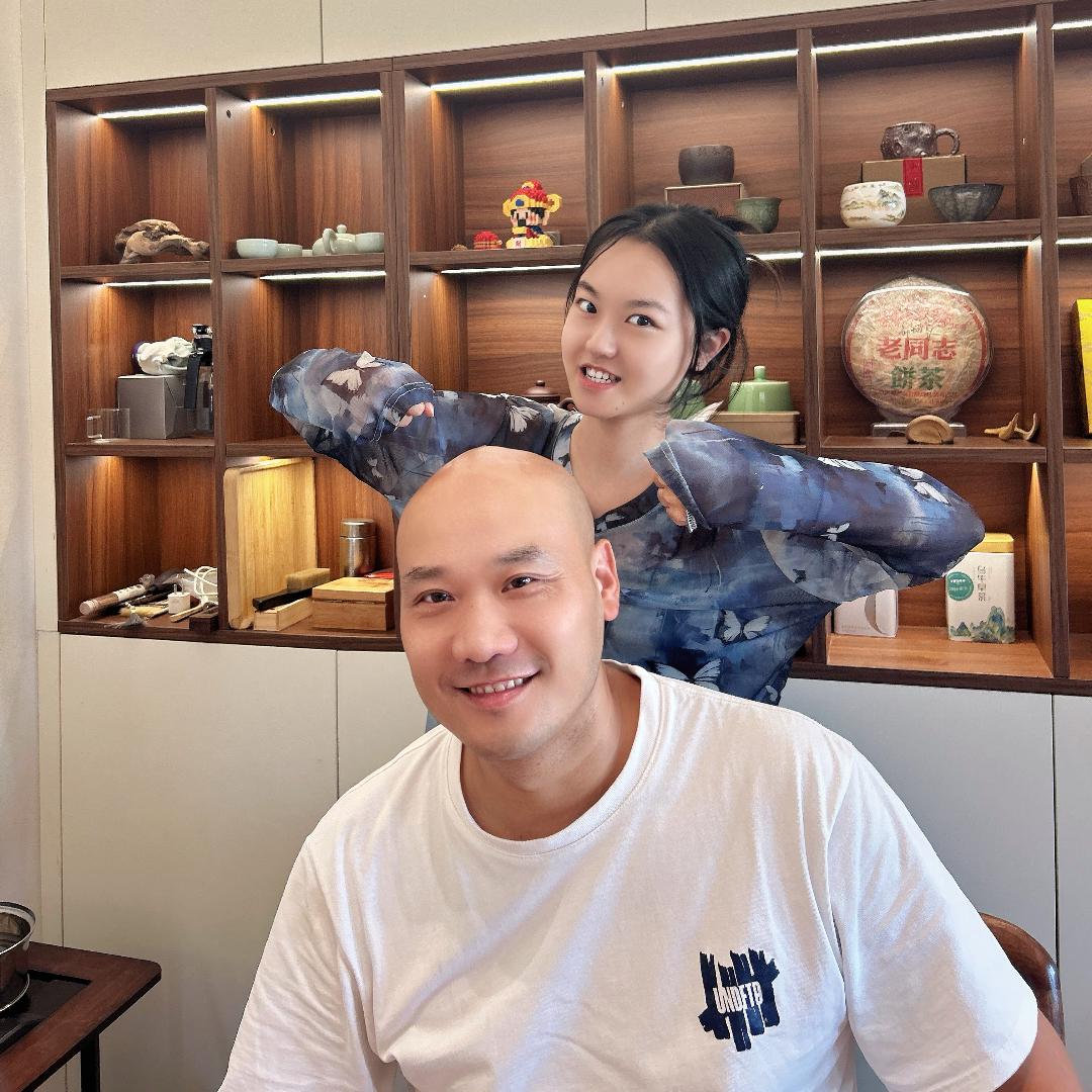 文哥与苗总的职场日记