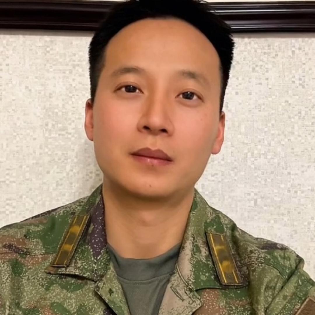 晚风相伴着