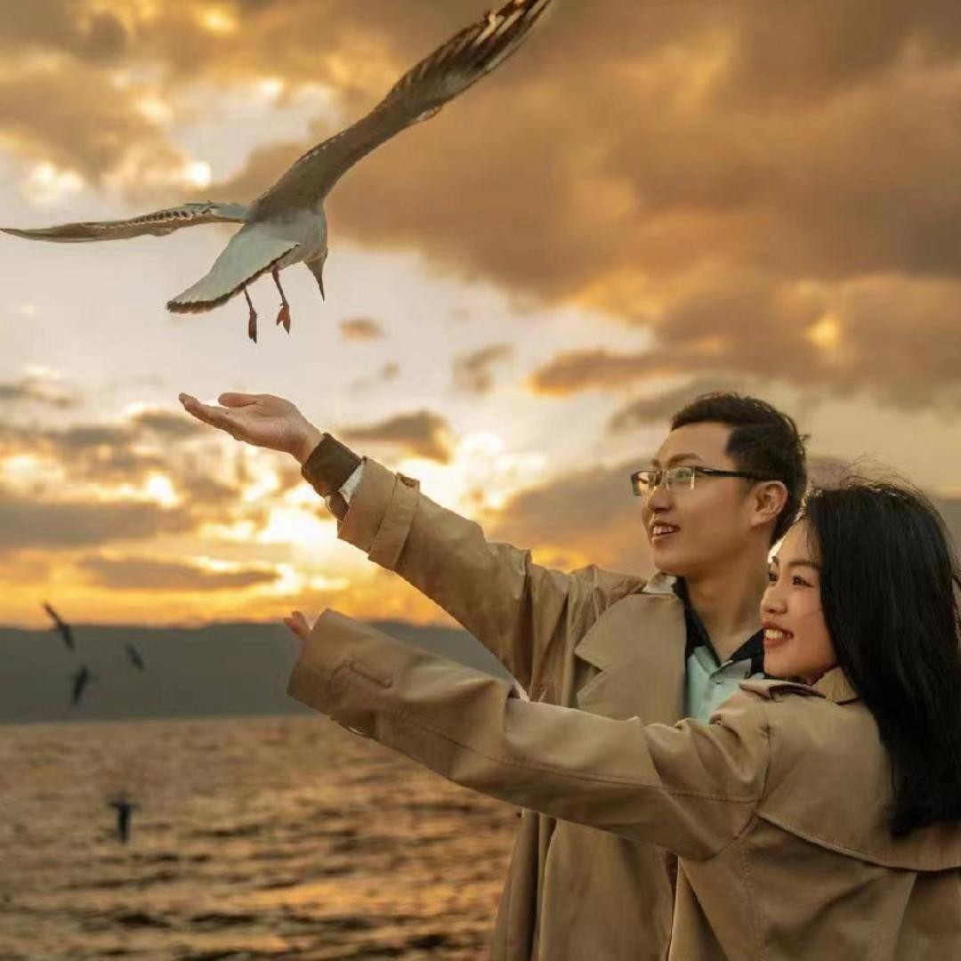 物理老师闫鸣宇