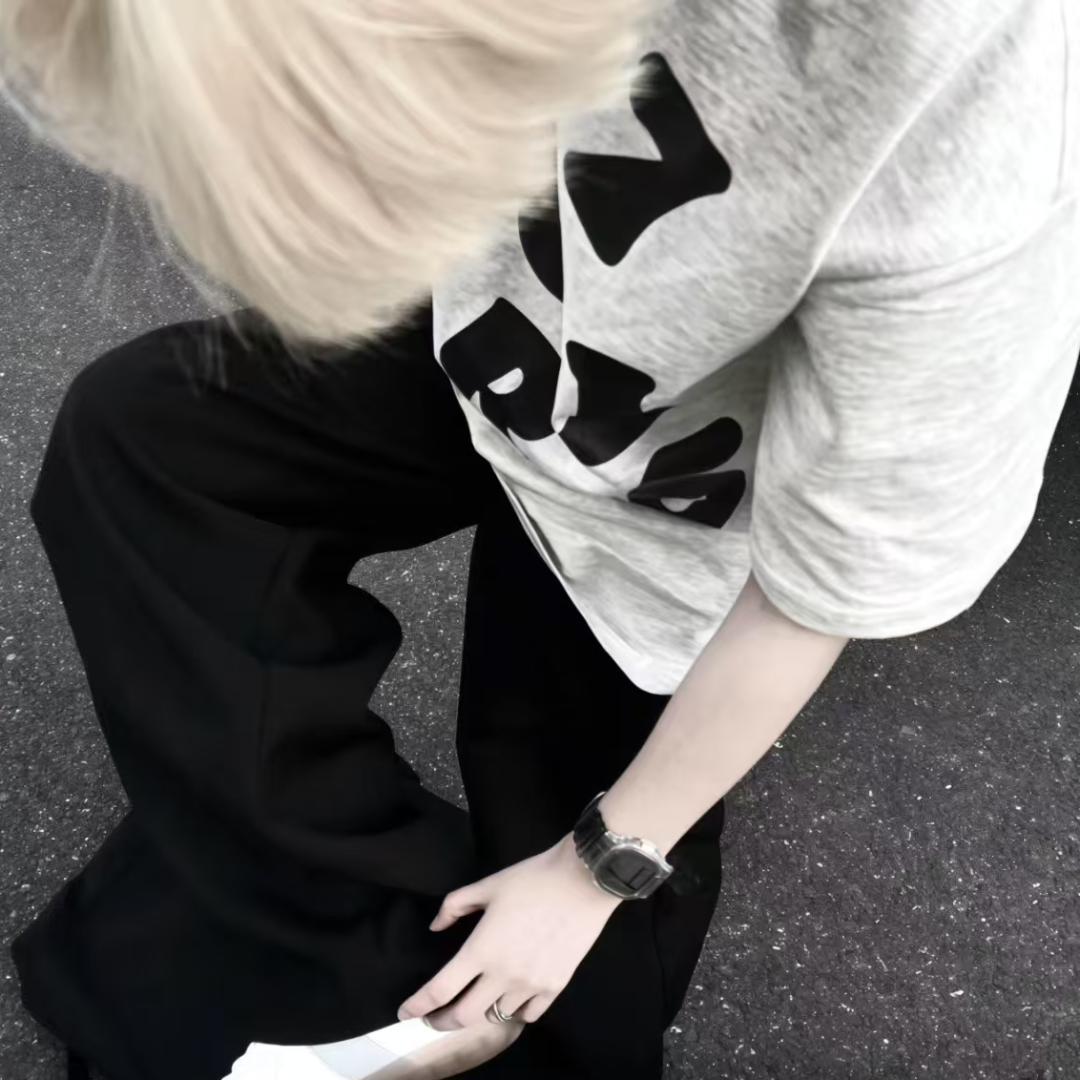 瞬间.