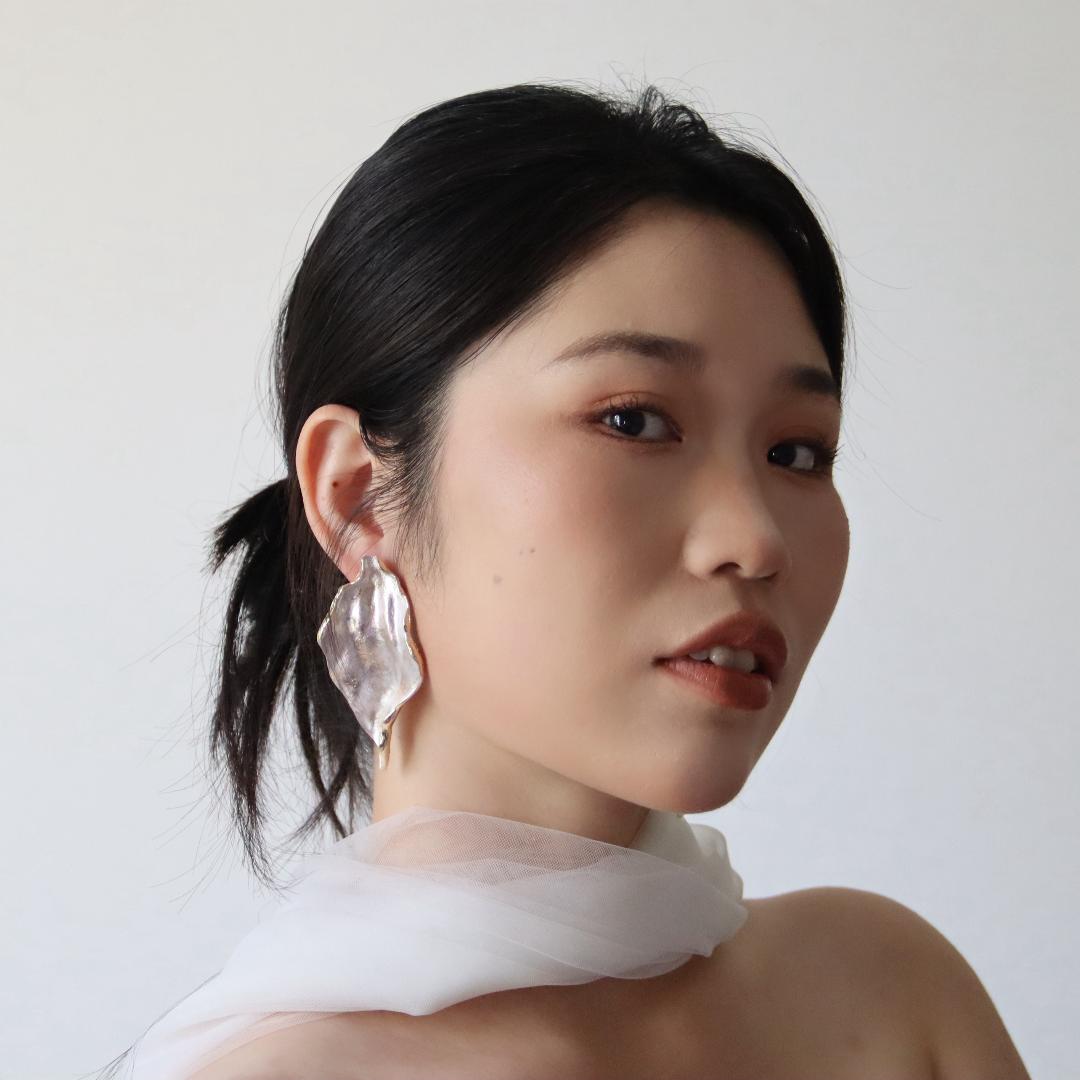 Moom🌙（化妆努力版）