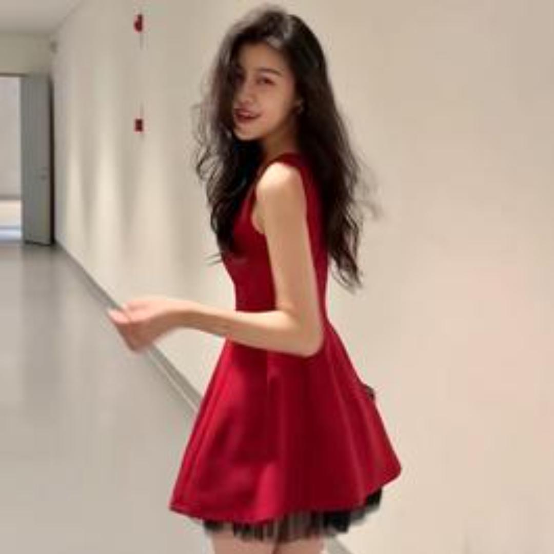 是张阿星（时尚衣橱）