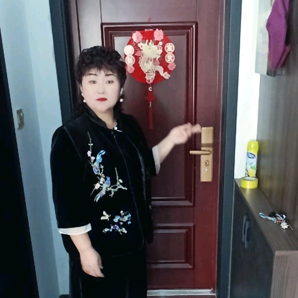 襄汾县香辣一品煲店