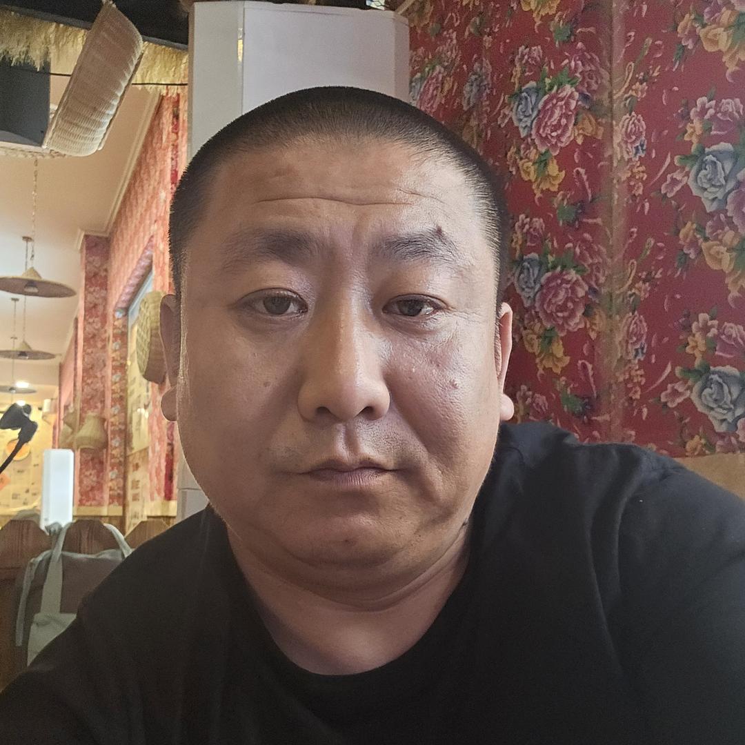 临潼烧烤铁锅炖：关平