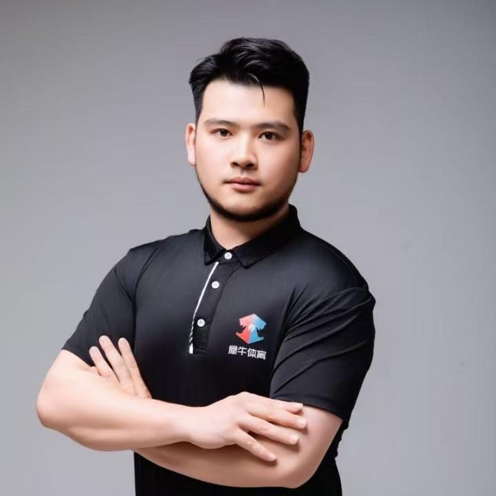 犀牛体育梁馆长