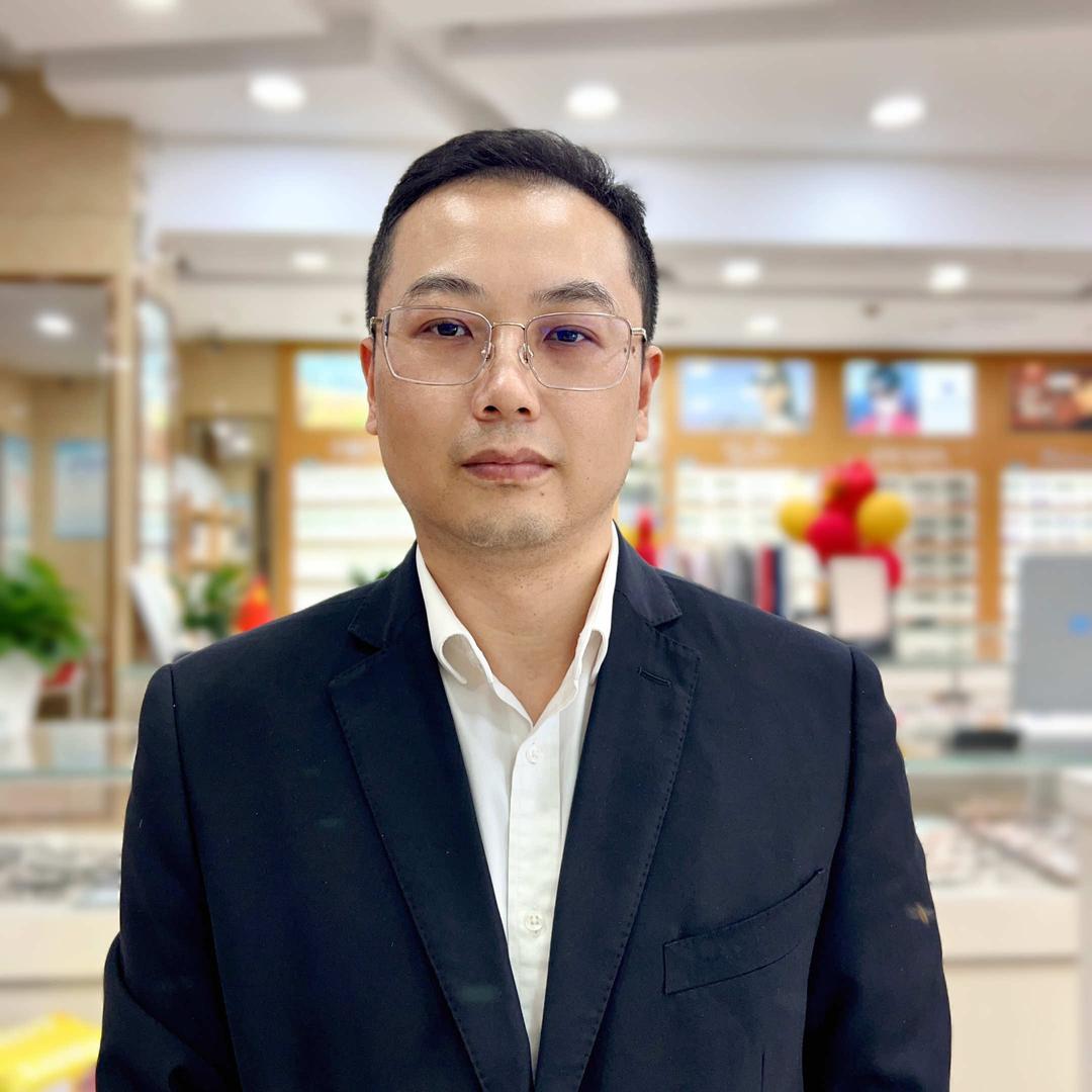 红星眼镜 高级验光师