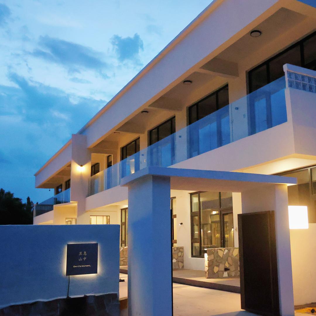 那拉提且息山中民宿